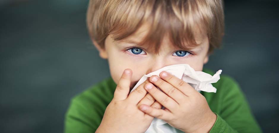 Il Tuina pediatrico sicuro ed efficace nell’alleviare i sintomi della rinite allergica nei bambini.