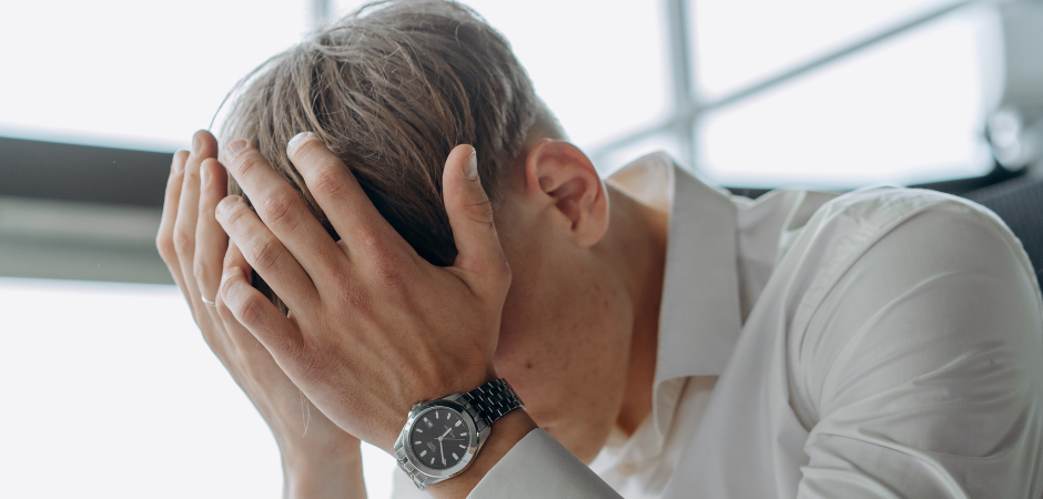 Agopuntura e fitoterapia cinese per trattare l'emicrania.